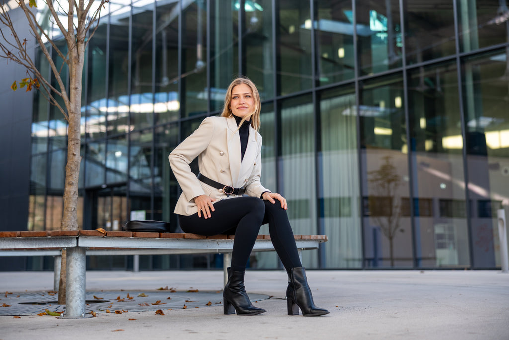 Zakaj moraš imeti črne pajkice v omari?